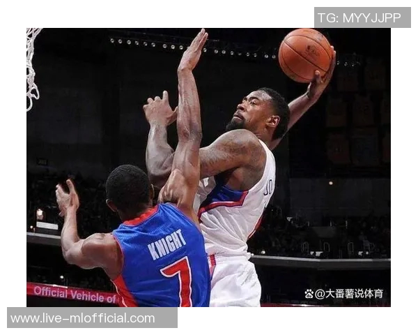 马祖拉质疑球员表现小乔丹四天前还在街头如今回扣篮引发热议 马祖拉质疑球员表现小乔丹四天前还在街头如今回扣篮引发热议