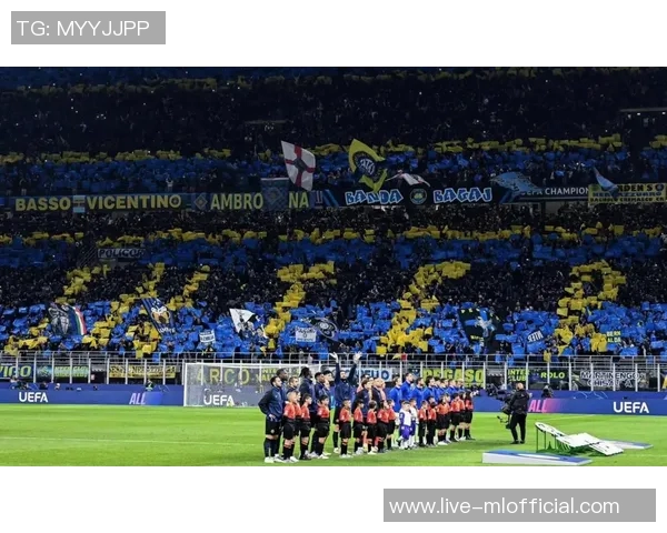 国米确认邓弗里斯伤势轻微球员明日回意大利进行理疗