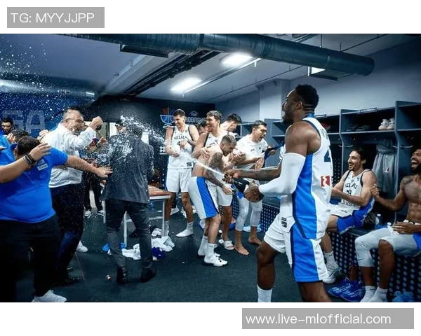 字母哥表达夺冠渴望期待为国家再添荣誉与奖牌 字母哥表达夺冠渴望期待为国家再添荣誉与奖牌