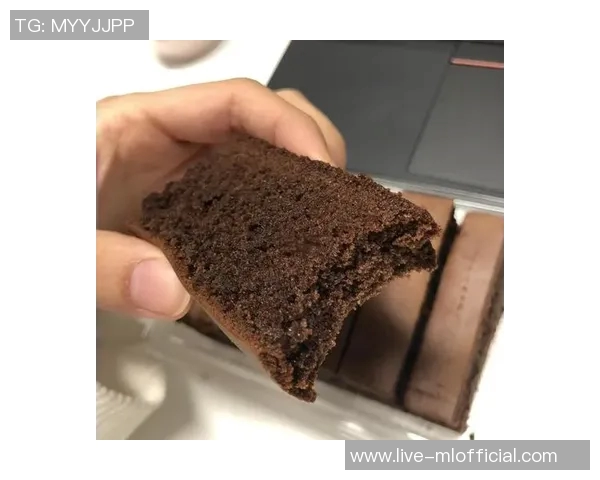 女友甜蜜发合照庆祝布朗尼21岁生日布朗尼感动转发感谢宝贝 女友甜蜜发合照庆祝布朗尼21岁生日布朗尼感动转发感谢宝贝